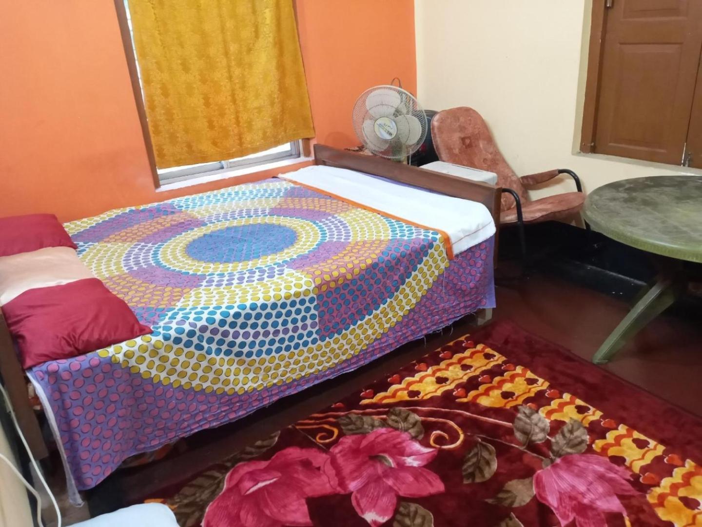 Pratima Guest House , Калькутта Экстерьер фото